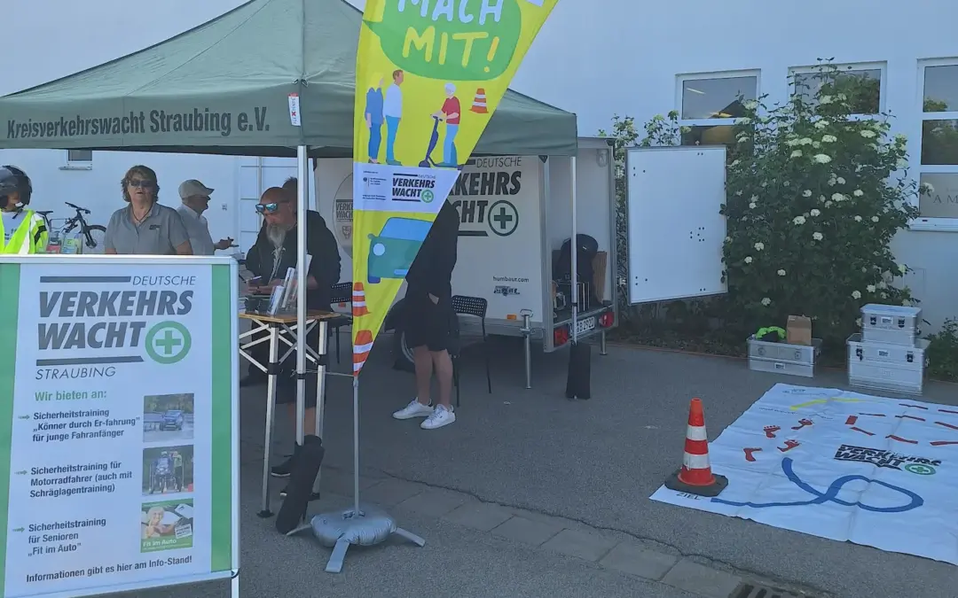 Kreisverkehrswacht Straubing e.V. beim 27. Motorradgottesdienst in Straubing